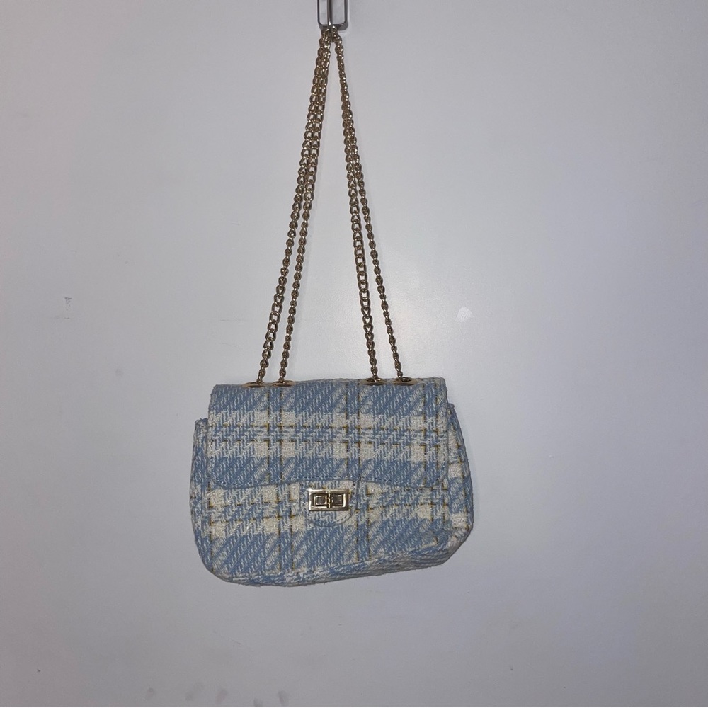 Shoulder and crossbody purse